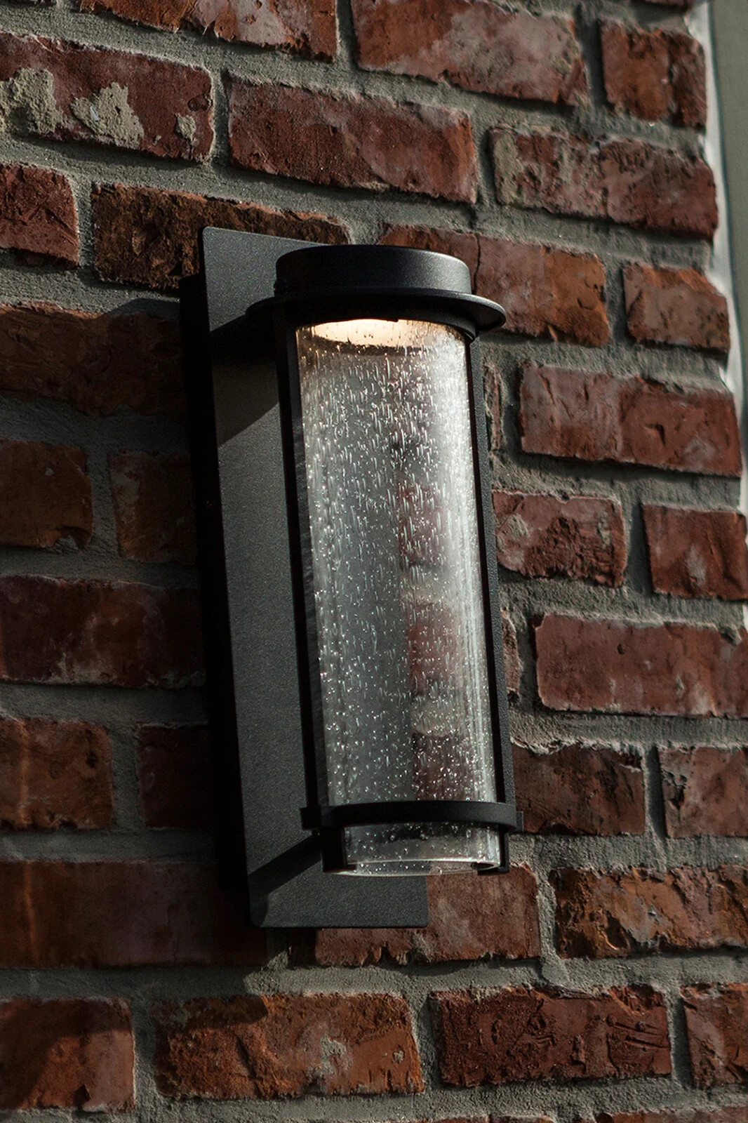 LUTEC Aquarius LED Black & Clear Seeded Glass Outdoor Wall Light - New Boxed