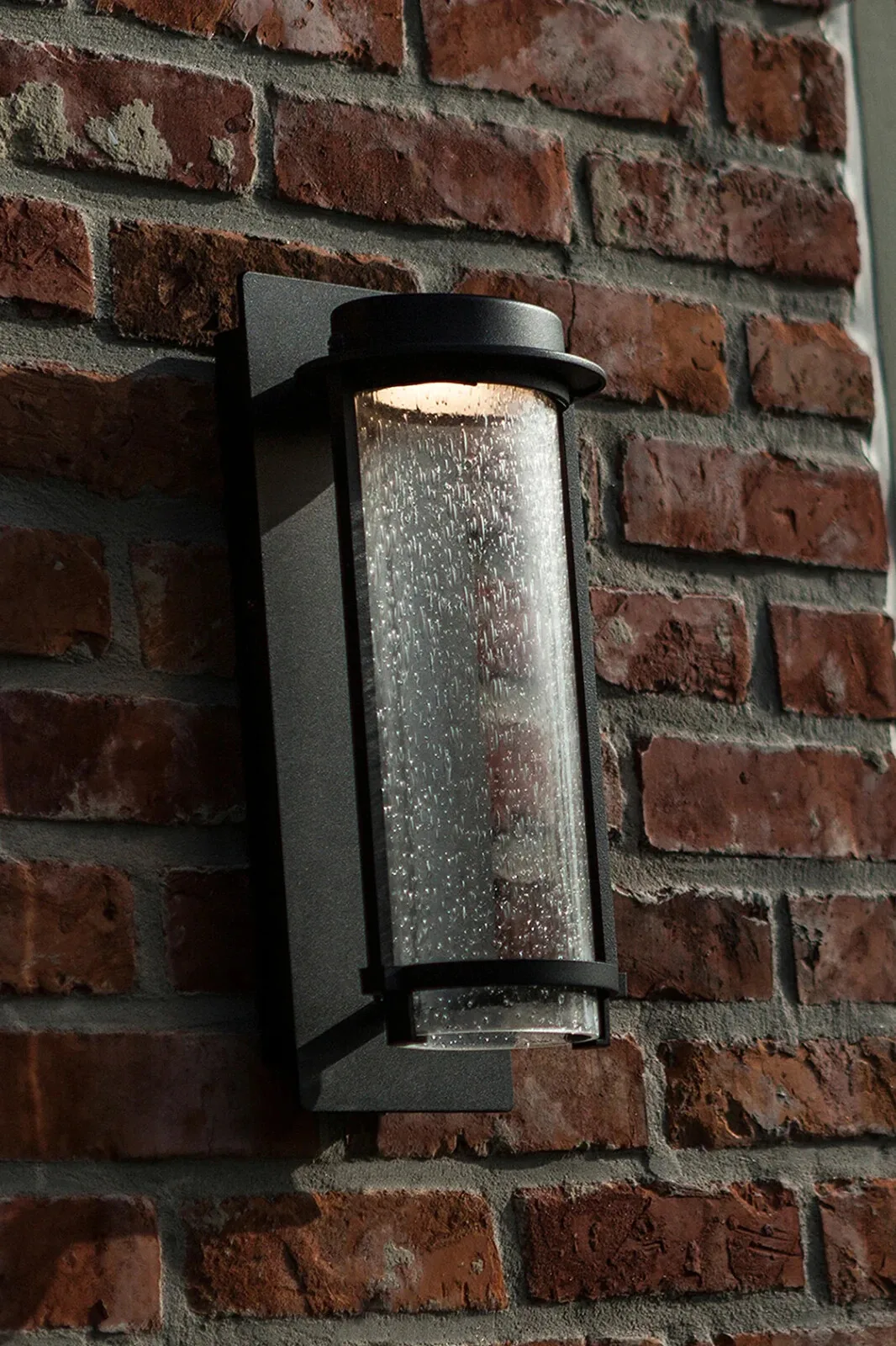 LUTEC Aquarius LED Black & Clear Seeded Glass Outdoor Wall Light - New Boxed